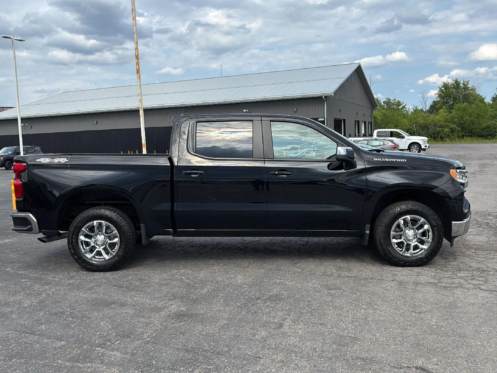 Used 2024 Black Chevrolet LT image 10