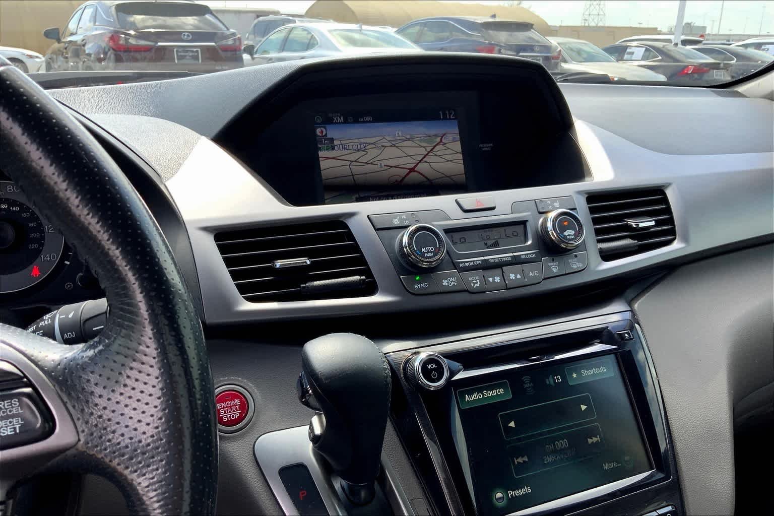Used 2014 White Diamond Pearl Honda Touring image 7
