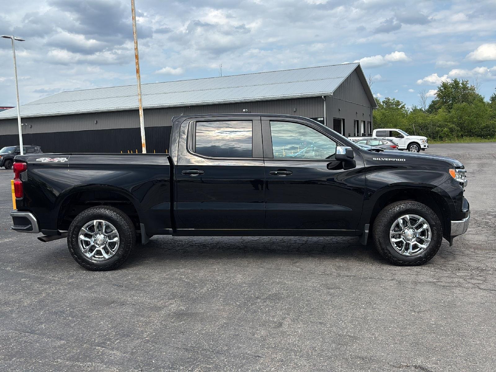 Used 2024 Black Chevrolet LT image 10