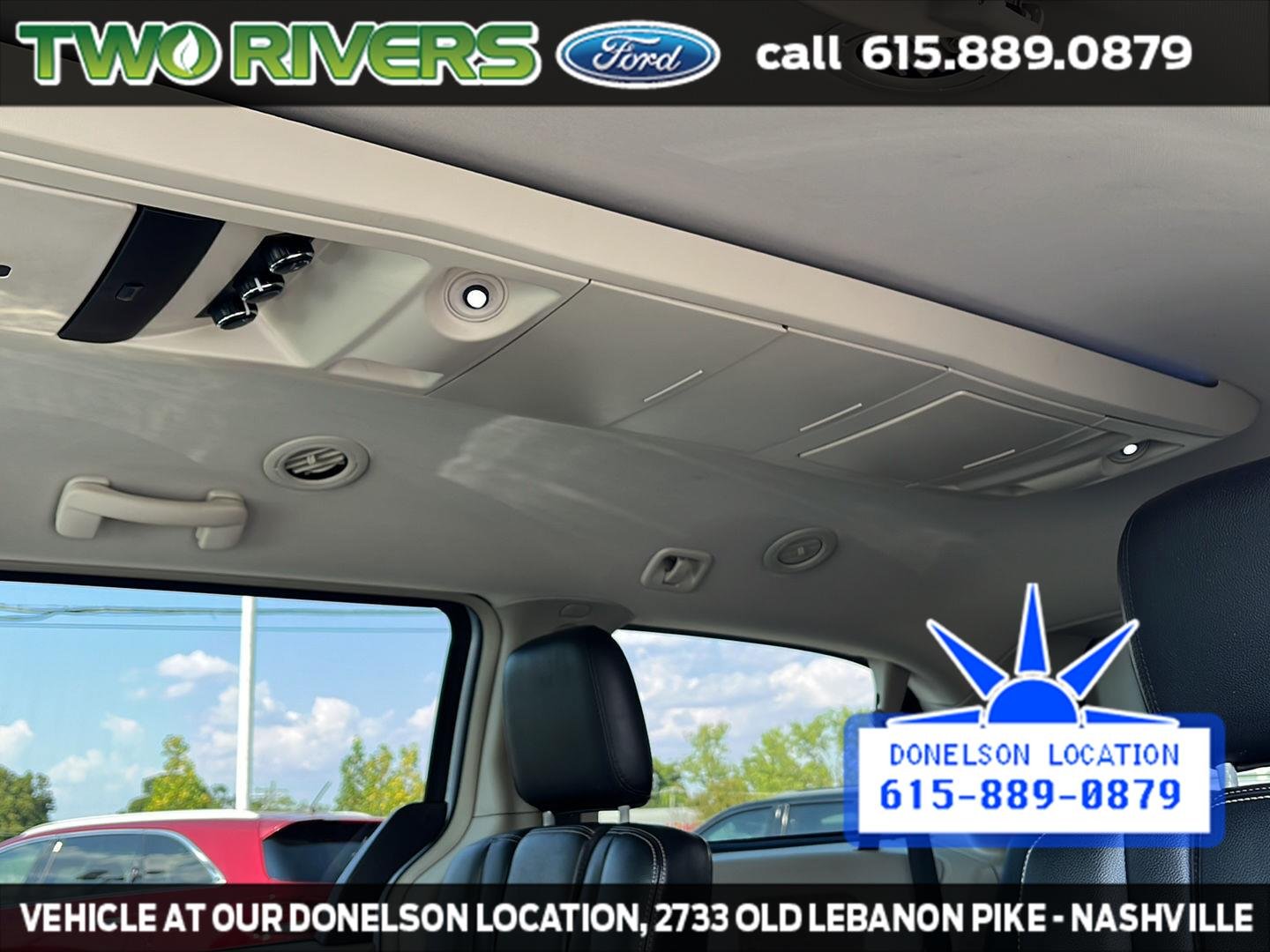 Used 2013 Crystal Blue Pearlcoat Chrysler Touring image 34