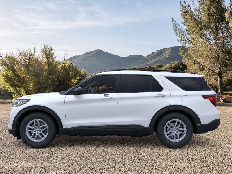 New 2026 Star White Metallic Tri-Coat Ford Active image 37