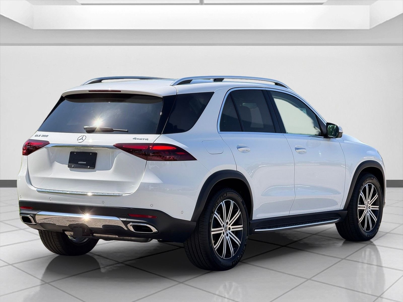 New 2026 Polar White Mercedes-Benz GLE 350 image 3