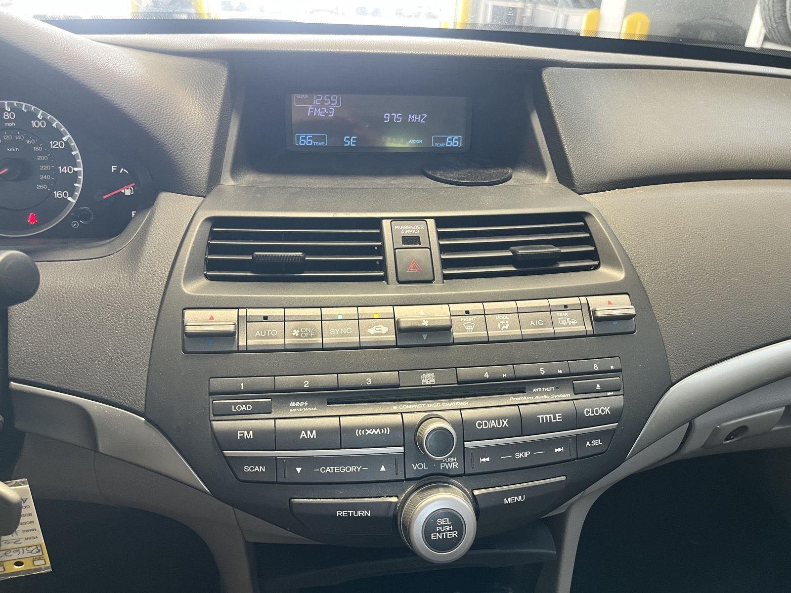 Used 2010 Polished Metal Metallic Honda EX-L image 20