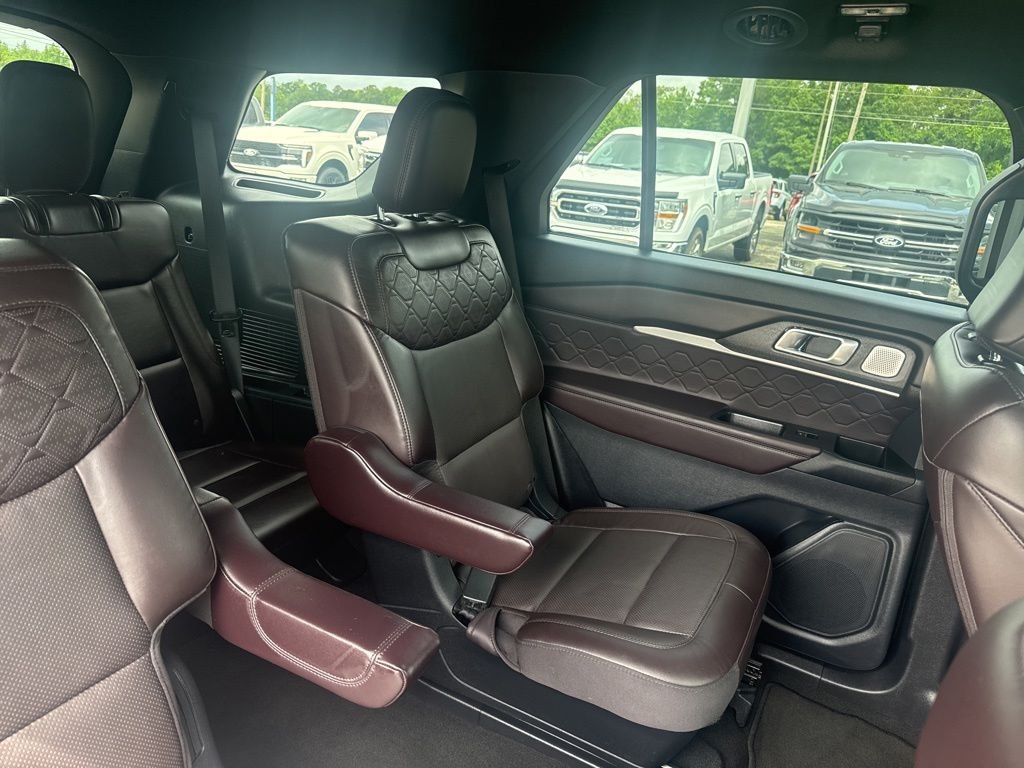 Used 2025 Gray Ford Platinum image 14