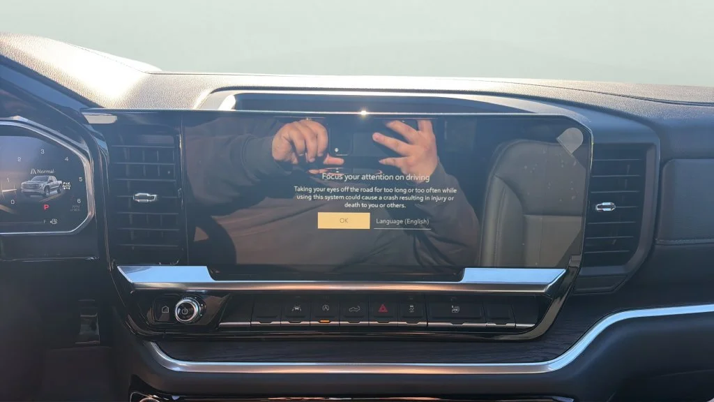 2026 GMC Sierra 1500 SLT - Photo 9