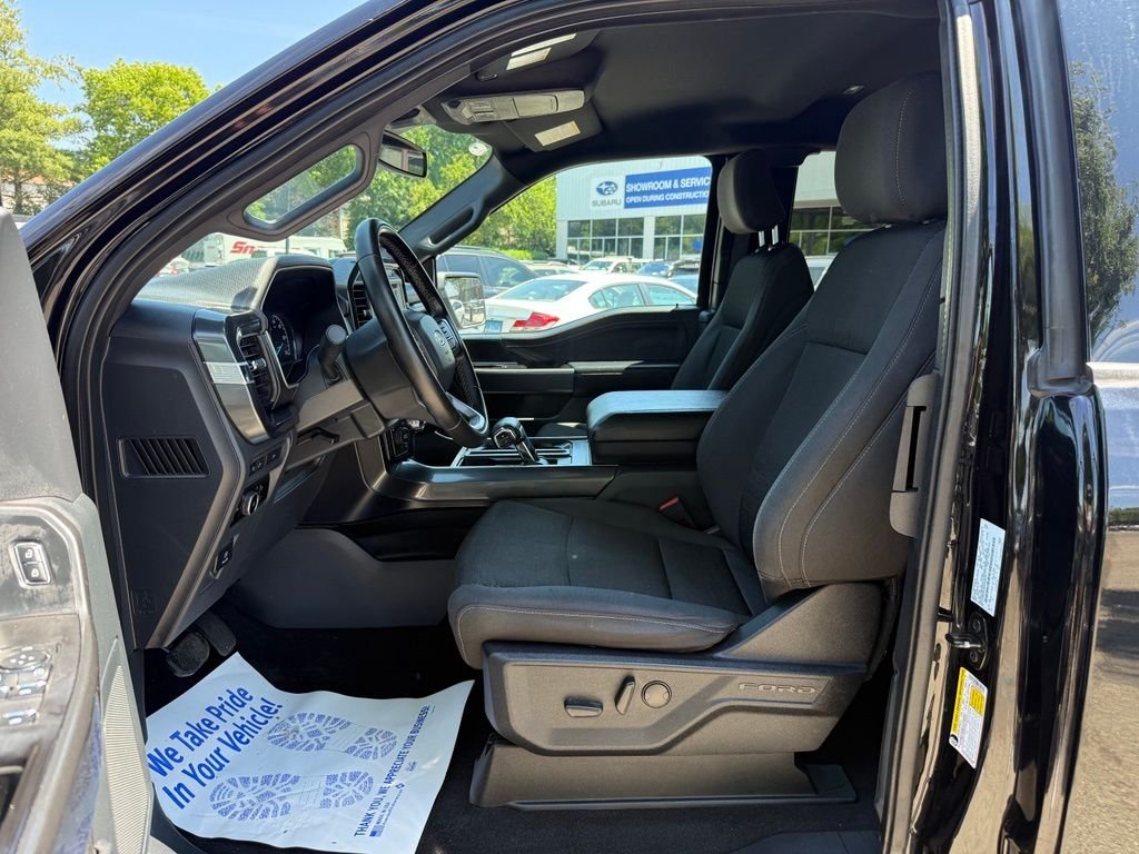 Used 2023 Black Ford XLT image 19