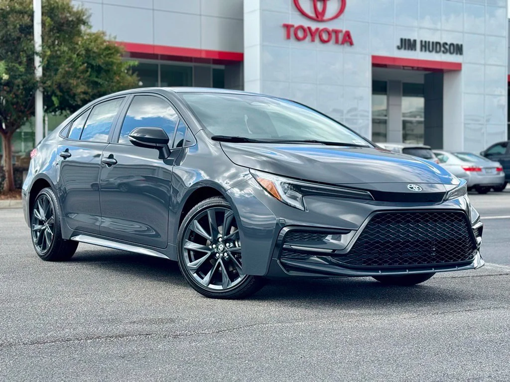 New 2027 Underground Toyota Hybrid SE image 2