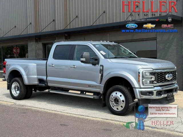Used 2024 Silver Metallic Ford Lariat image 1