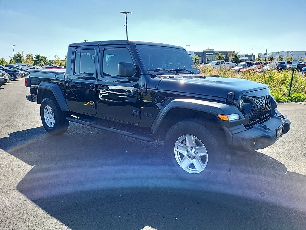 Used 2020 Black Jeep Sport image 7