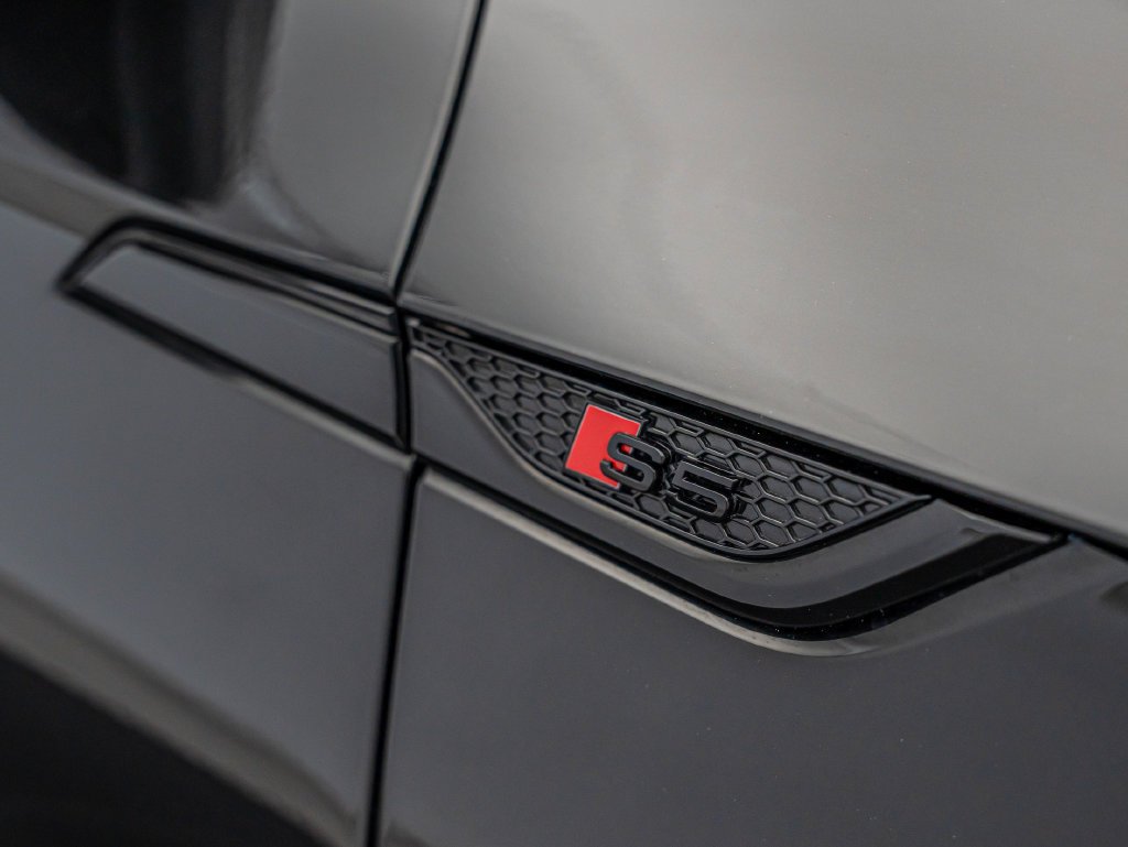 Used 2024 Mythos Black Metallic Audi Premium Plus image 20