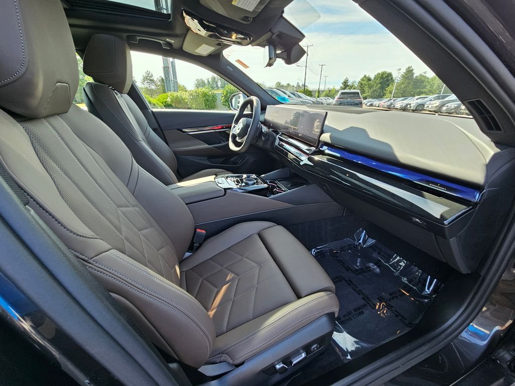 Certified Used 2024 Dark Graphite Metallic BMW 540i xDrive image 14