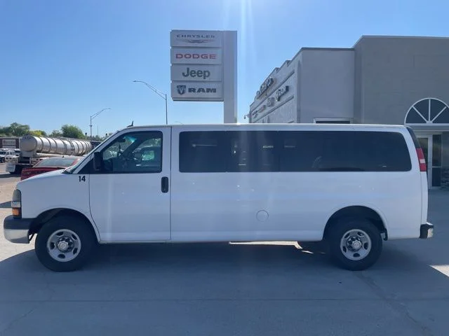2014 Chevrolet Express 3500 LS Extended's photo
