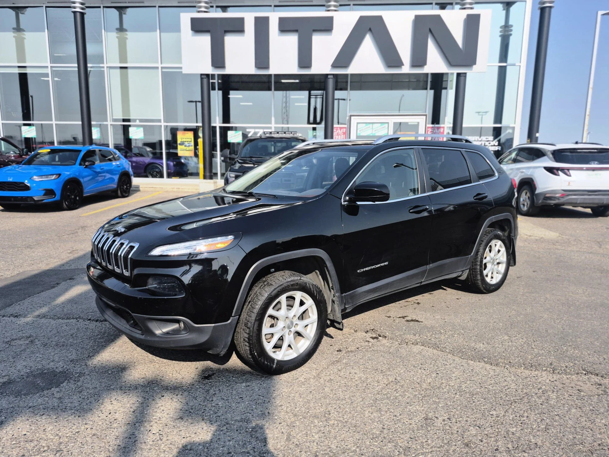 Used 2017 Black Jeep North image 2