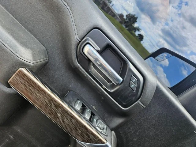 Used 2019 Black Chevrolet RST image 11