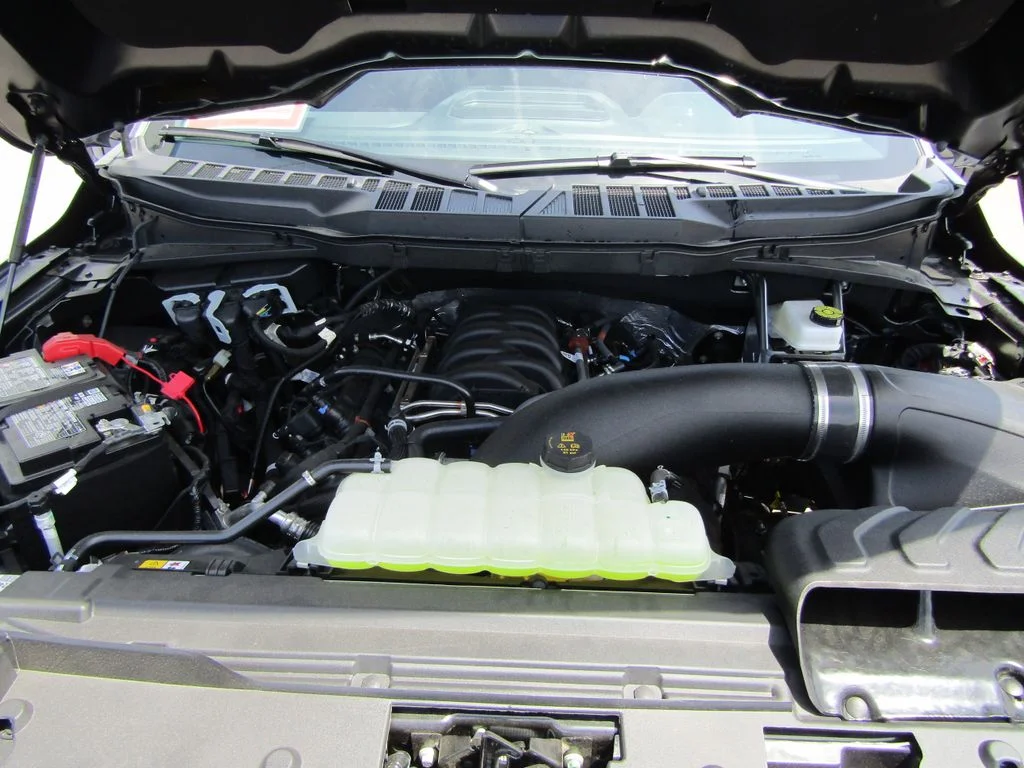 New 2026 Carbonized Gray Metallic Ford Lariat® image 4