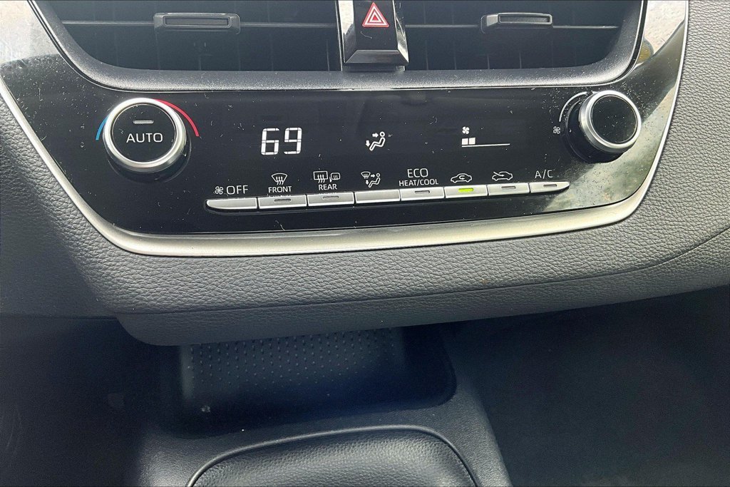 Used 2021 Silver Toyota LE image 26