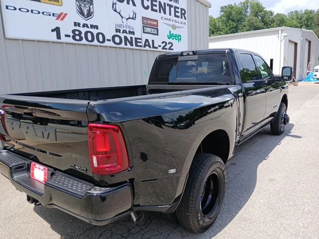 New 2026 Diamond Black Crystal Pearl-Coat Exterior Paint RAM Laramie image 3