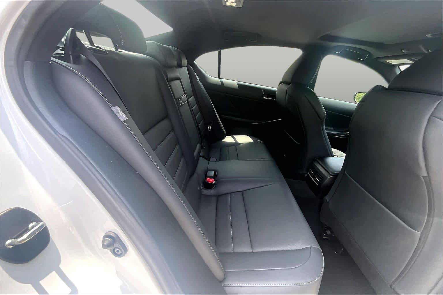 Used 2023 Ultra White Lexus F SPORT image 21