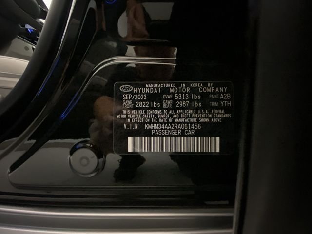 Used 2024 Black Hyundai SEL image 26