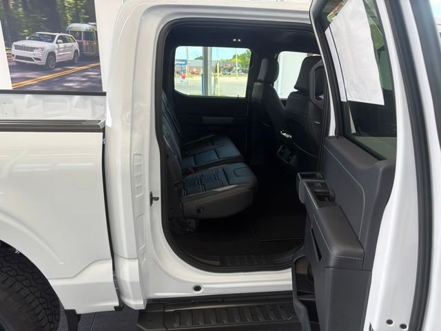 New 2026 Oxford White Ford XLT image 55