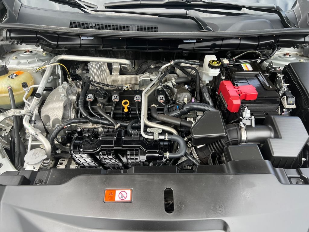 Used 2024  Mitsubishi SE image 20