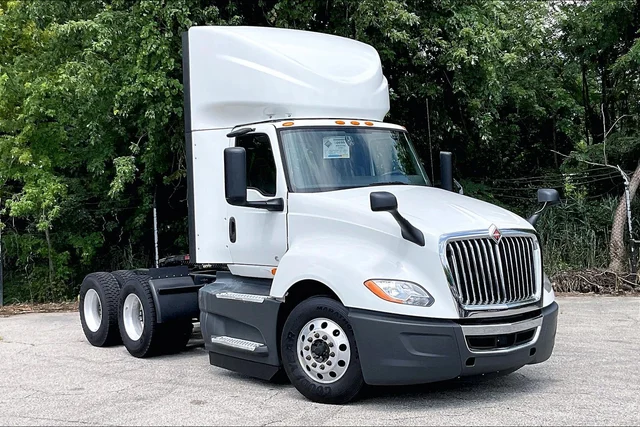 2021 International LT625 6x4 