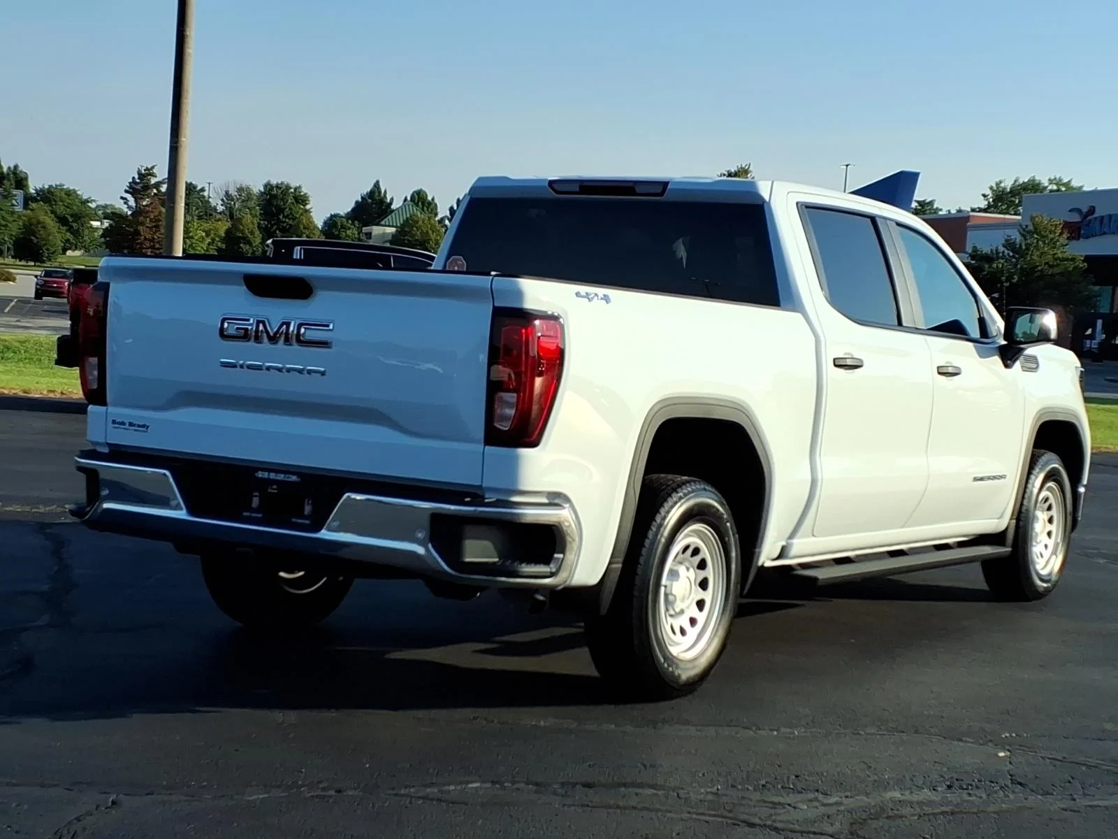 New 2026 Summit White GMC Pro image 9