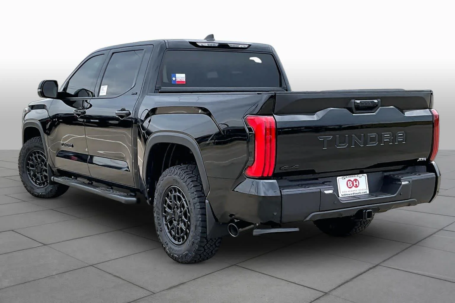 New 2026 Midnight Black Metallic Toyota SR5 image 12