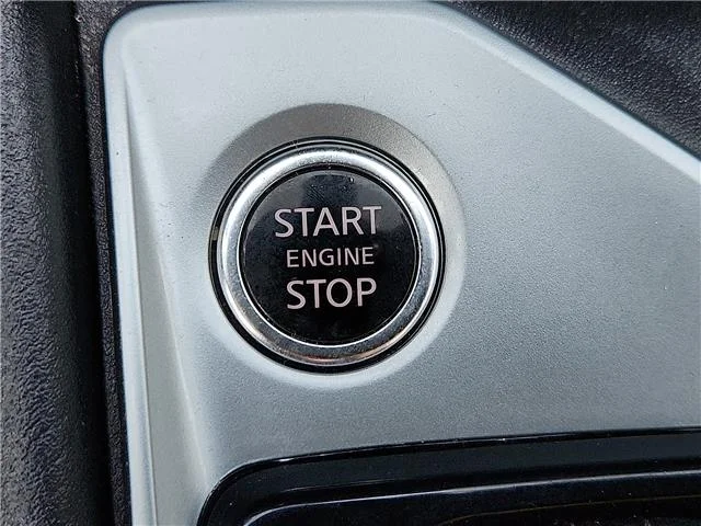 Used 2025 Gray Nissan SV image 16