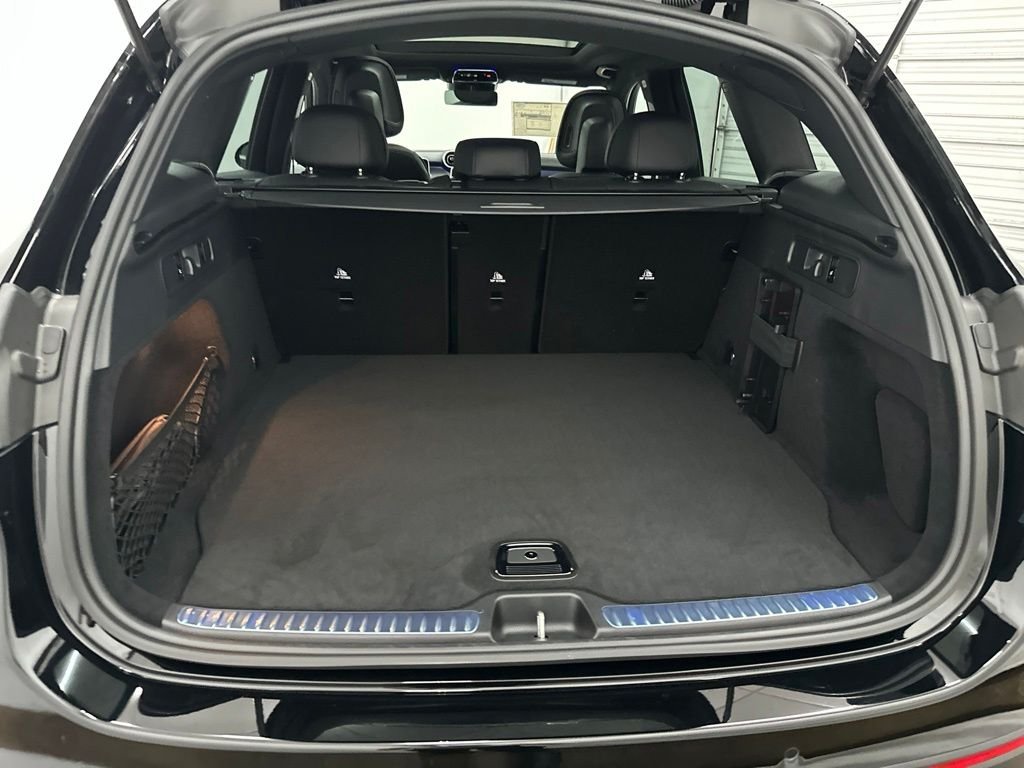 New 2026 Black Mercedes-Benz GLC 300 image 28