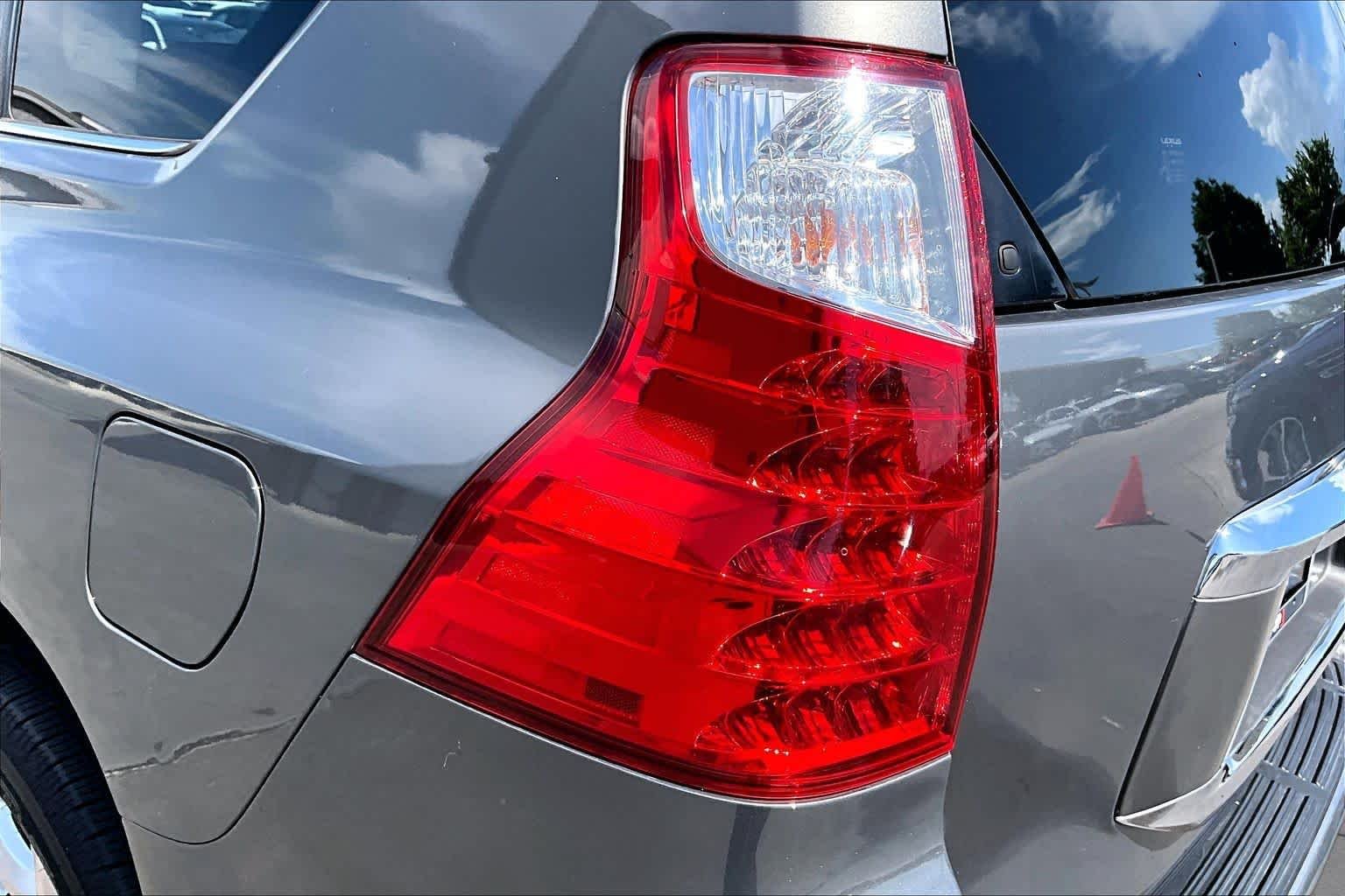 Used 2013 Knights Armor Pearl Lexus  image 27