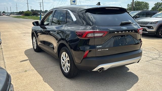 Used 2023 Black Ford Active image 8