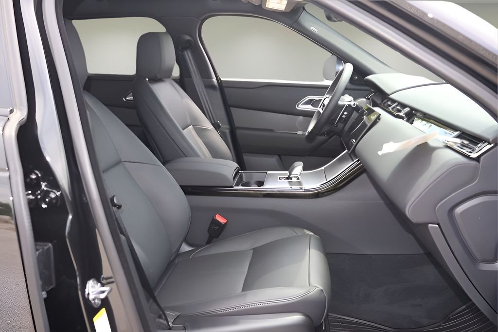 New 2026 Santorini Black Land Rover S image 17