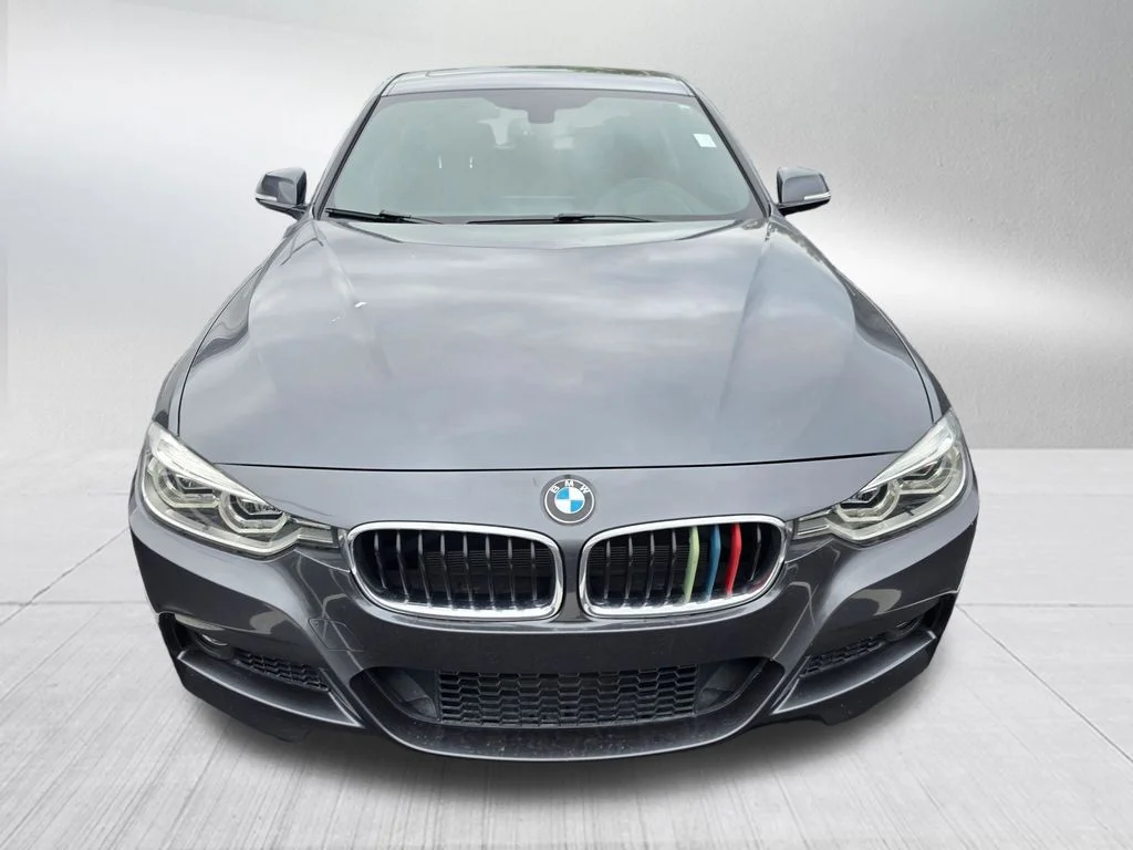 Used 2018 Gray BMW 340i xDrive image 17