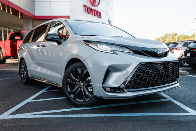 2026 Toyota Sienna XSE