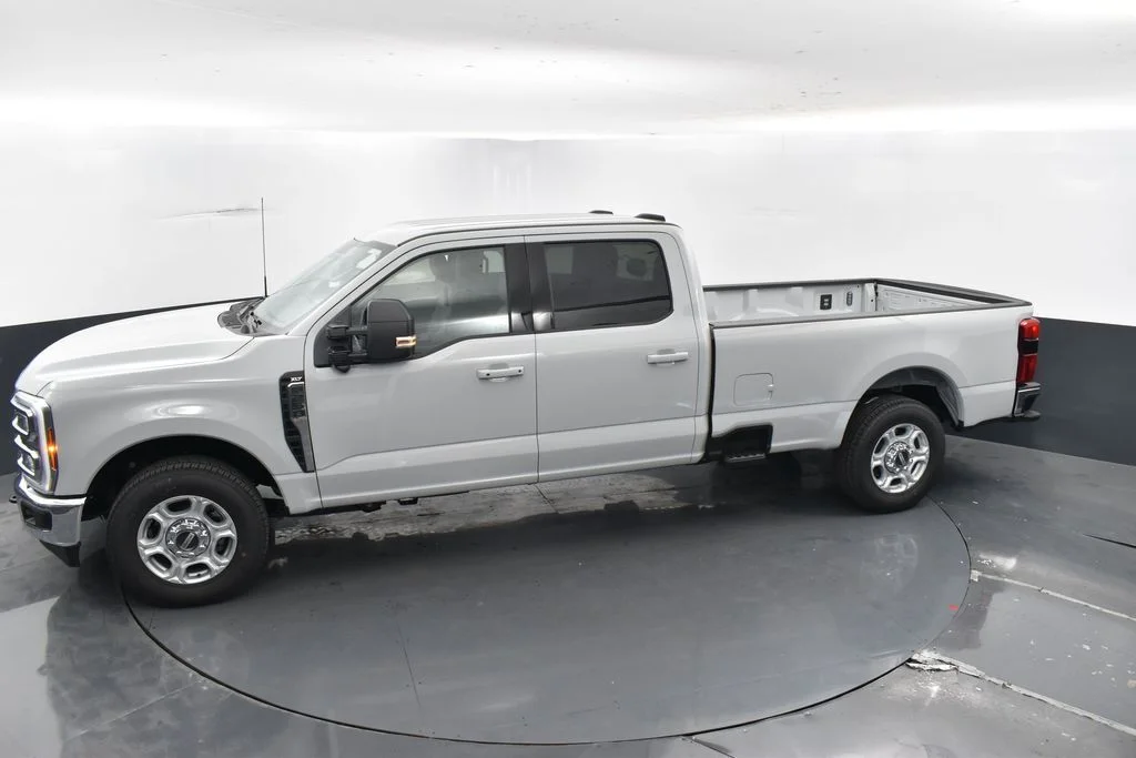 New 2026 White Ford XLT image 26