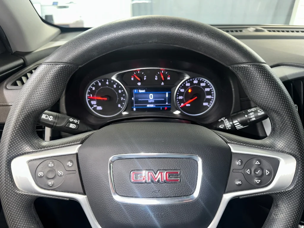 2023 GMC Terrain SLE - Photo 8