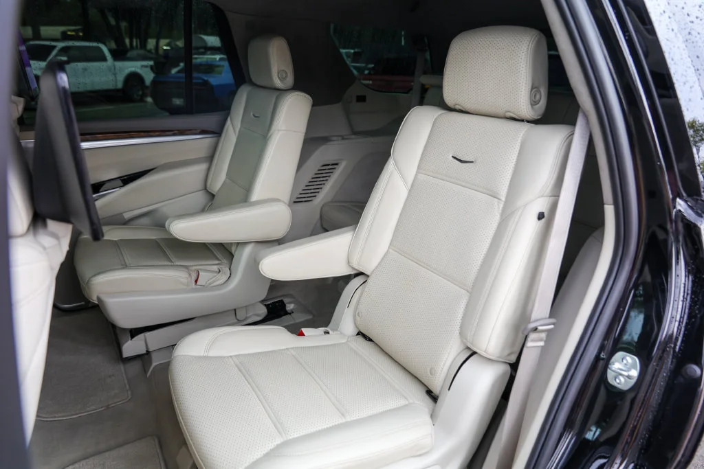 Certified Used 2025 Black Raven Cadillac Sport Platinum image 23