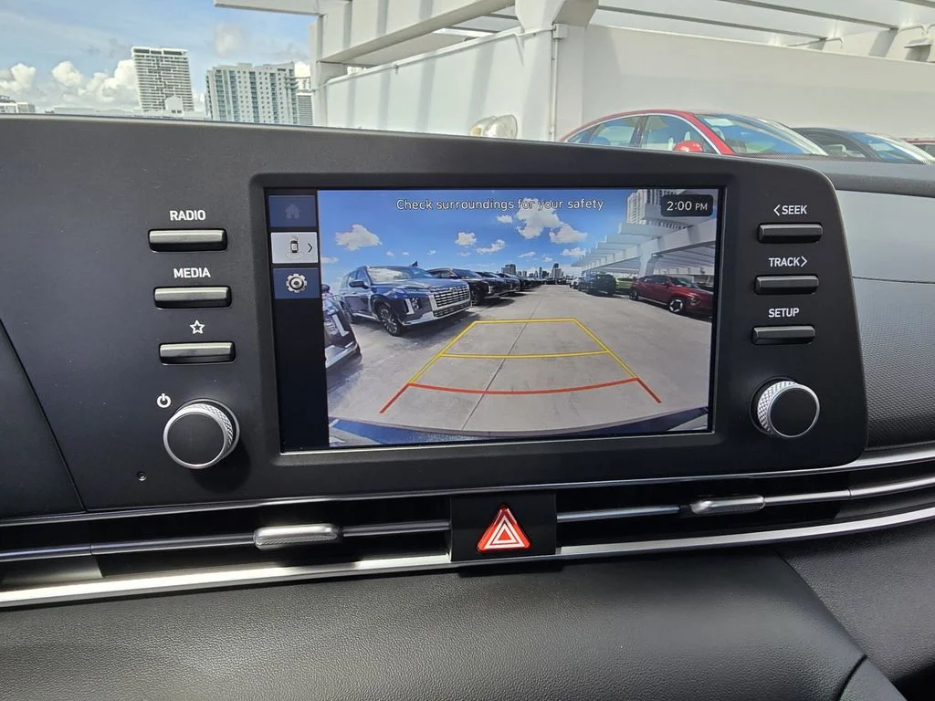 New 2026 White Hyundai SE image 19
