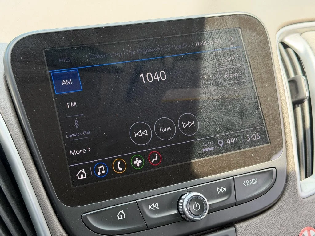 Used 2024 White Chevrolet LT image 21