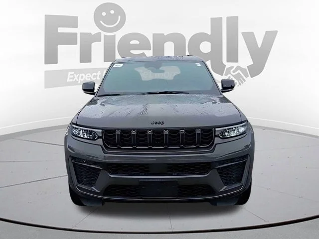 New 2026 Baltic Gray Metallic Clear-Coat Exterior Paint Jeep Altitude image 8