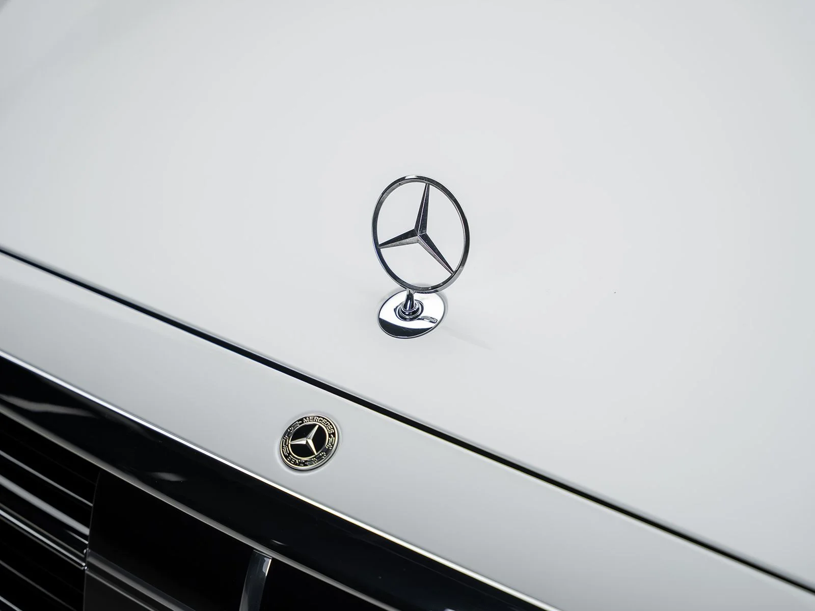 Used 2026 White Mercedes-Benz S 580 image 5
