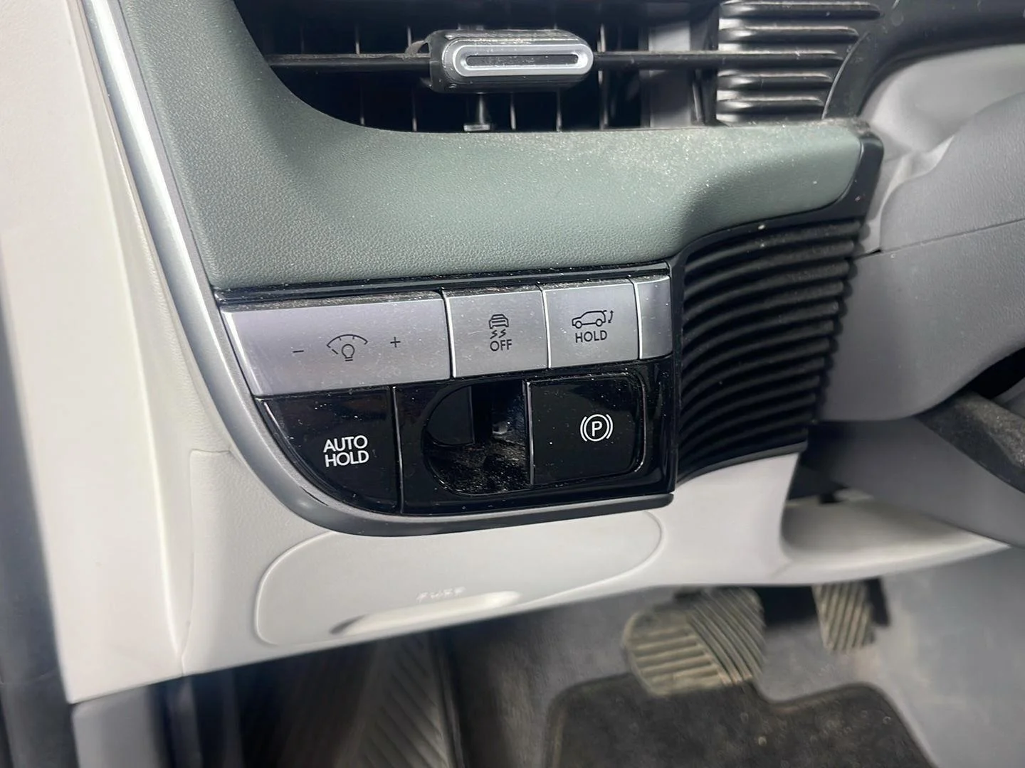 Used 2023 Digital Teal Hyundai SEL image 29
