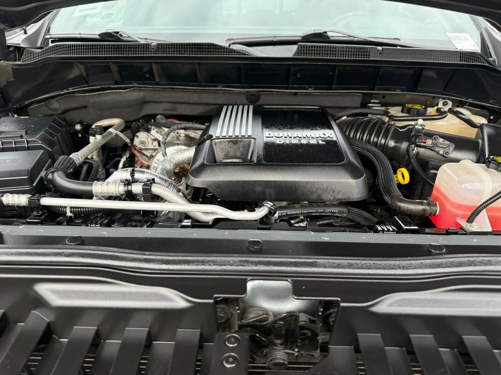 Used 2023 Gray Chevrolet High Country image 17