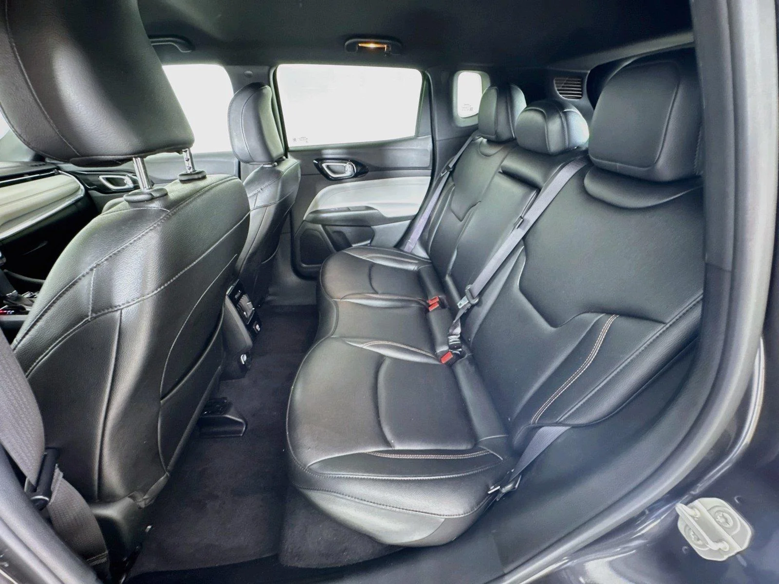 Used 2024 Black Clearcoat Jeep Limited image 22