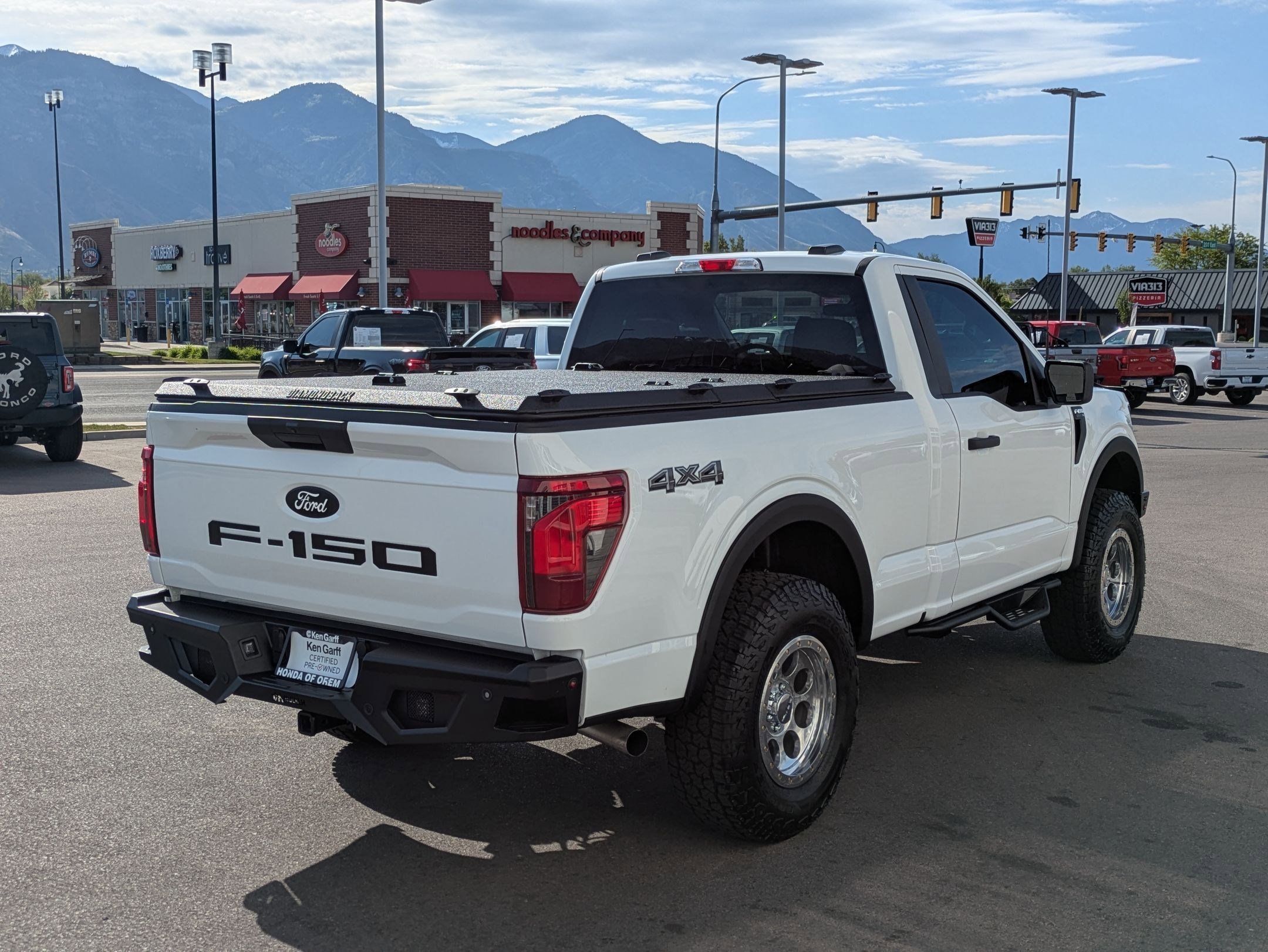 Used 2025 Oxford White Ford XL image 3