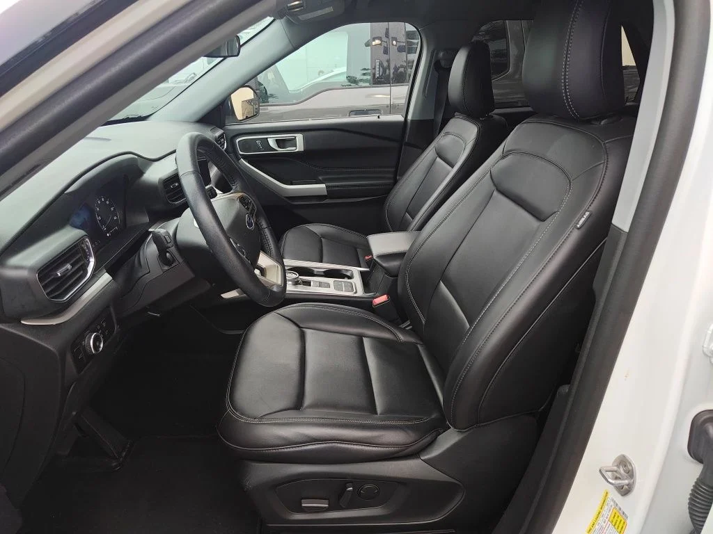 Used 2023 White Ford XLT image 12