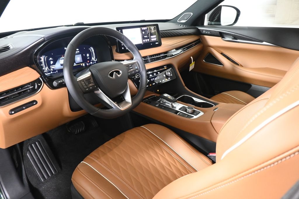 New 2027 DEEP EMERALD INFINITI Autograph AWD image 13