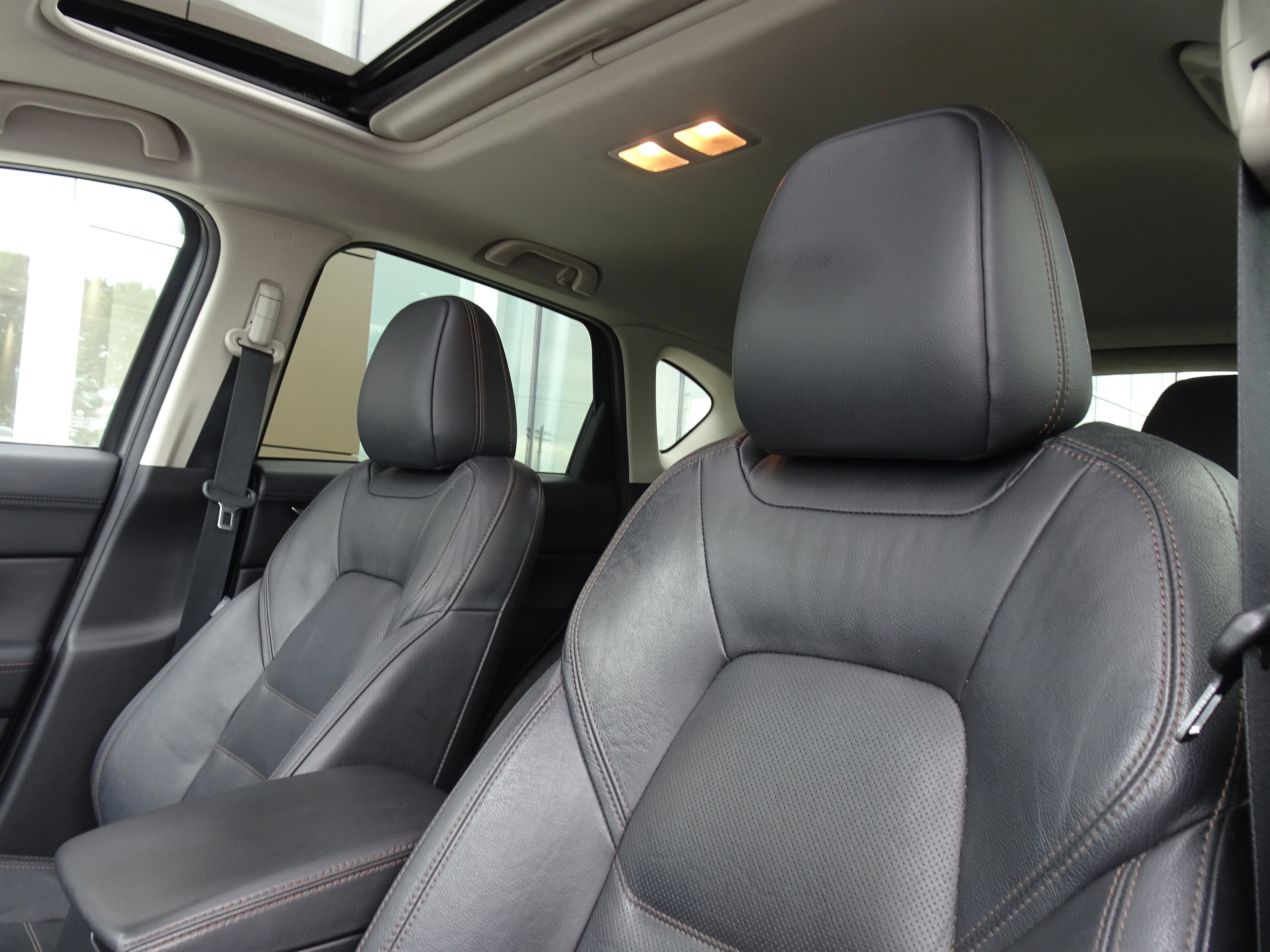 Used 2018 Machine Gray Metallic Mazda Grand Touring image 10