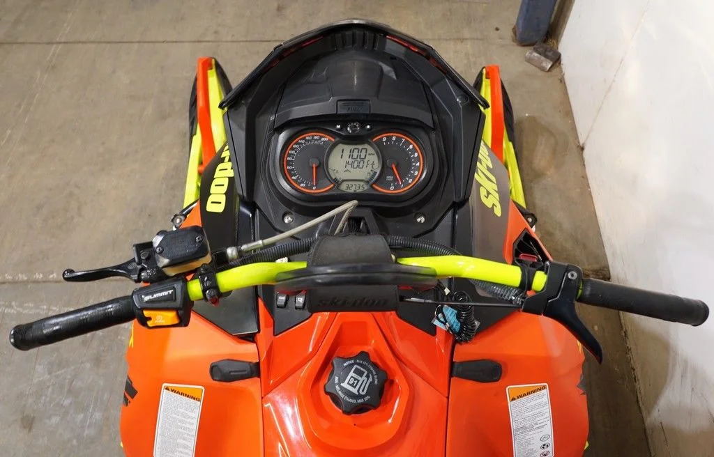 Used 2016  Ski-Doo  image 6